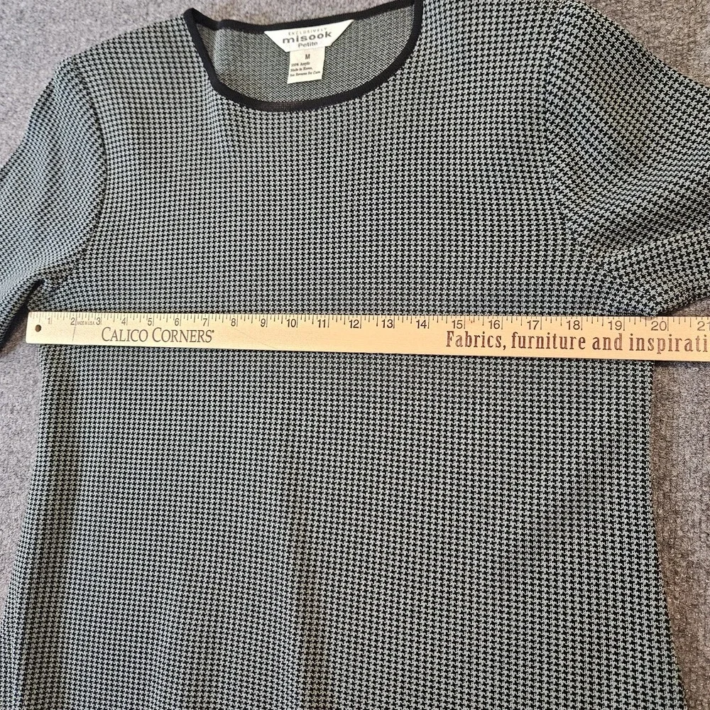 Misook Petite Shortsleeve Sweater Houndstooth Pullover Size Medium Contrast Trim